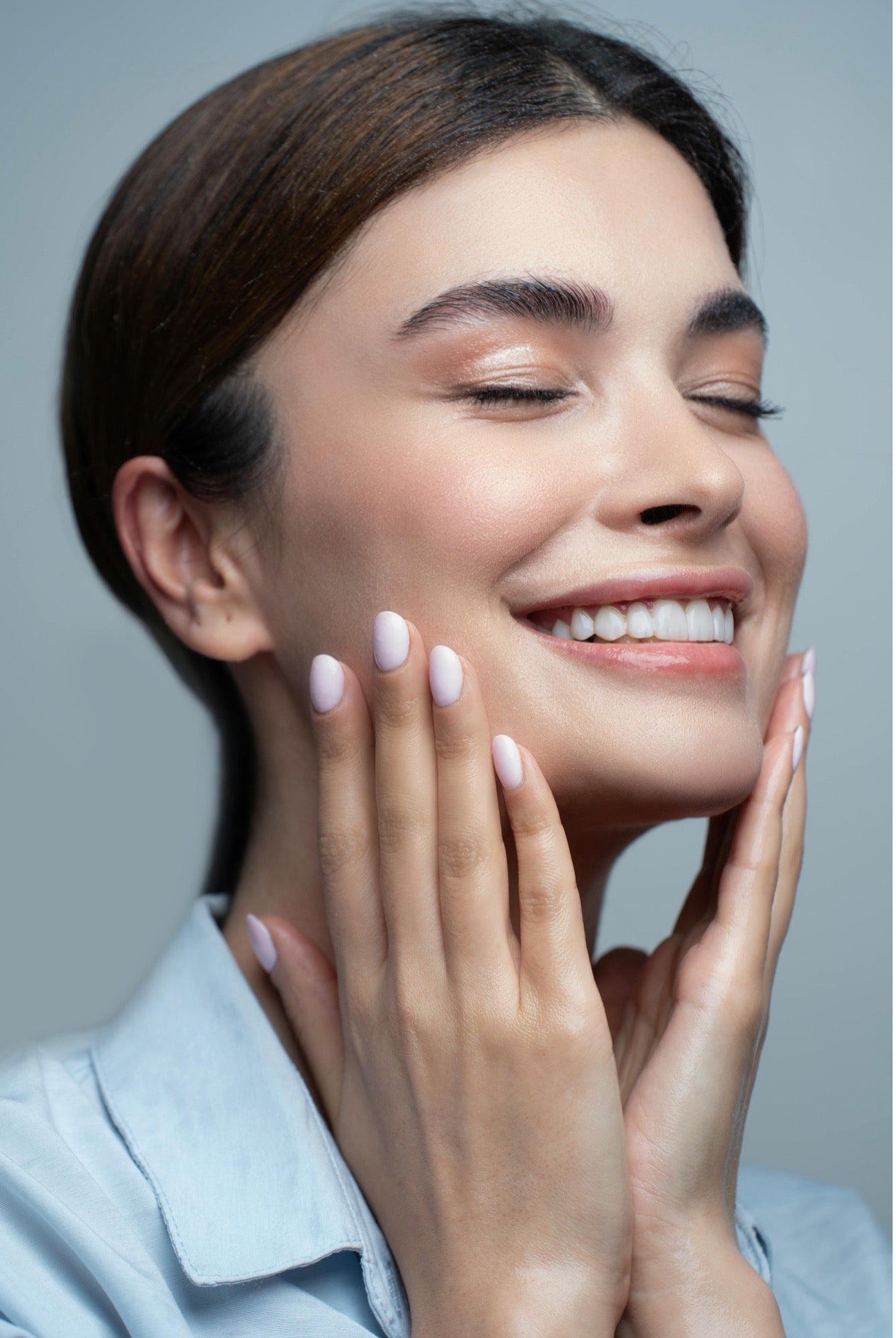Hierro, Belleza y Salud Metabólica: La Guía BBHC para Fortalecer el Cabello, Piel y Uñas